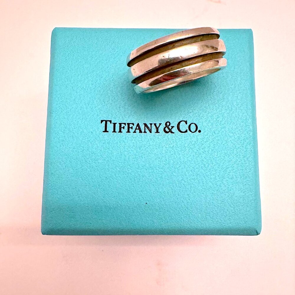 Tiffany&Co Atlas Groove Ring Silver 925 size 8 1/2 classic elegance